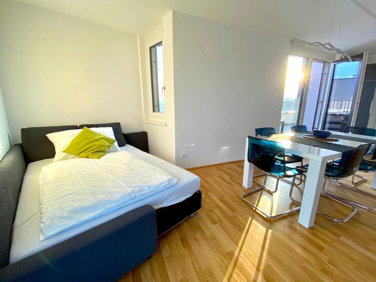 Sonnenwohnen Penthouse Direkt Bei U-Bahn Und Therme Wien Mit Top Anbindung Ins Zentrum Esterno foto