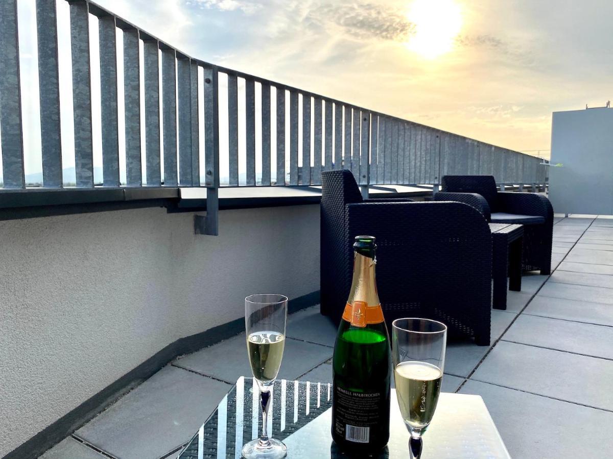 Sonnenwohnen Penthouse Direkt Bei U-Bahn Und Therme Wien Mit Top Anbindung Ins Zentrum Esterno foto