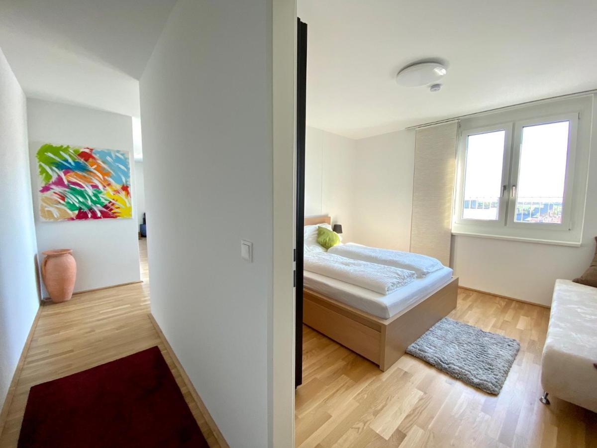 Sonnenwohnen Penthouse Direkt Bei U-Bahn Und Therme Wien Mit Top Anbindung Ins Zentrum Esterno foto